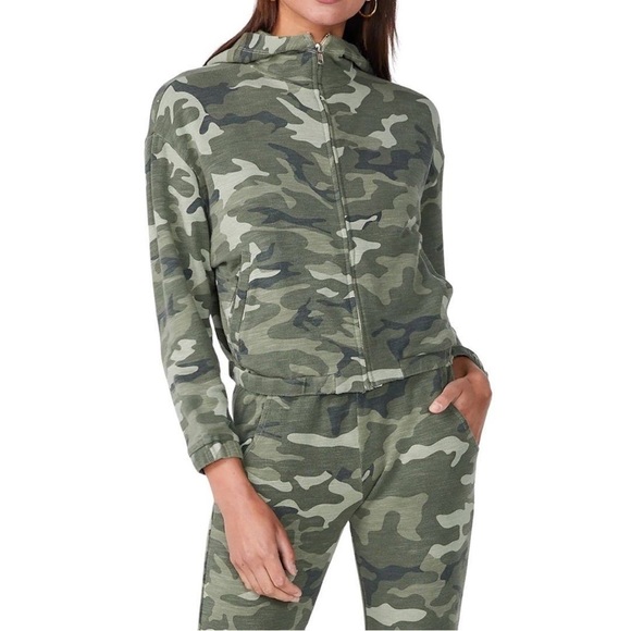 Monrow X Revolve Urban Zip Hoodie in Light Olive S NEW - Picture 1 of 7